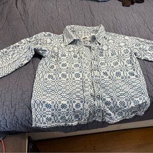 Free People Blue and White Patterned Button-Up Shirt